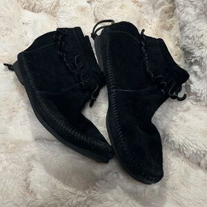 Minnetonka Black Suede Moccasins
